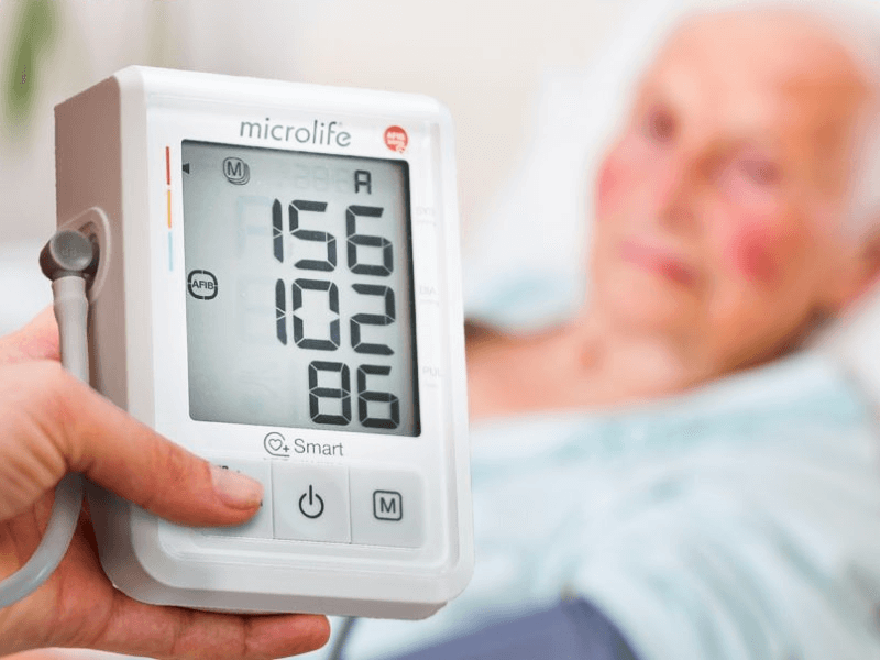 Nên mua sản phẩm thiết bị y tế đo chỉ số huyết áp ở đâu cho chất lượng? 