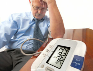 Biến chứng nguy hiểm của bệnh cao huyết áp ở người trung niên