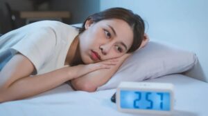 Bị hồi hộp, lo lắng, khó ngủ có phải triệu chứng của bệnh tăng huyết áp