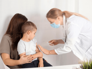 Cách nhận biết và chăm sóc trẻ khi bị sốt siêu vi